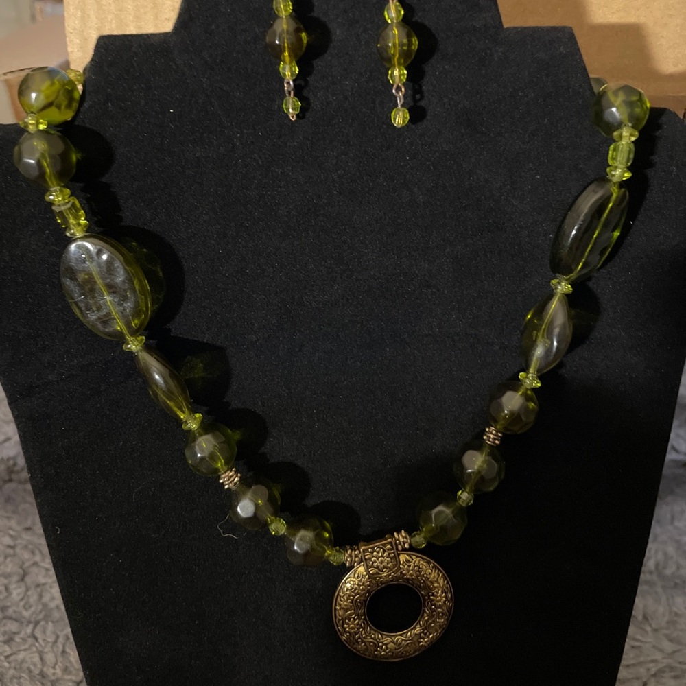 Necklace with earrings